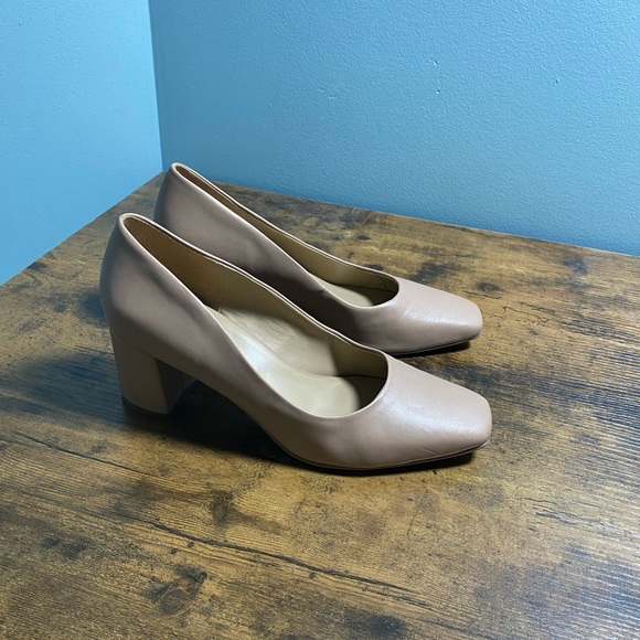 Naturalizer heel - Picture 3 of 9